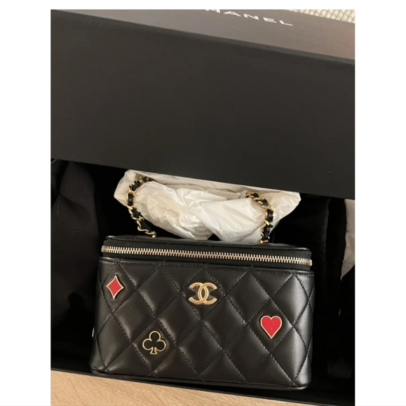 Chanel Vanity leather crossbody bag/never been worn - Picture 6 of 7